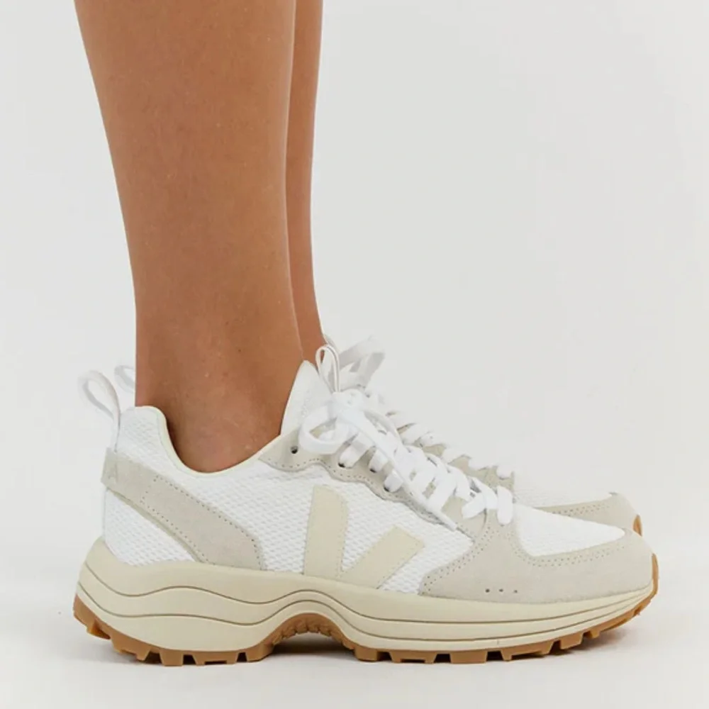 VEJA VENTURI WHITE PIERRE NATURAL